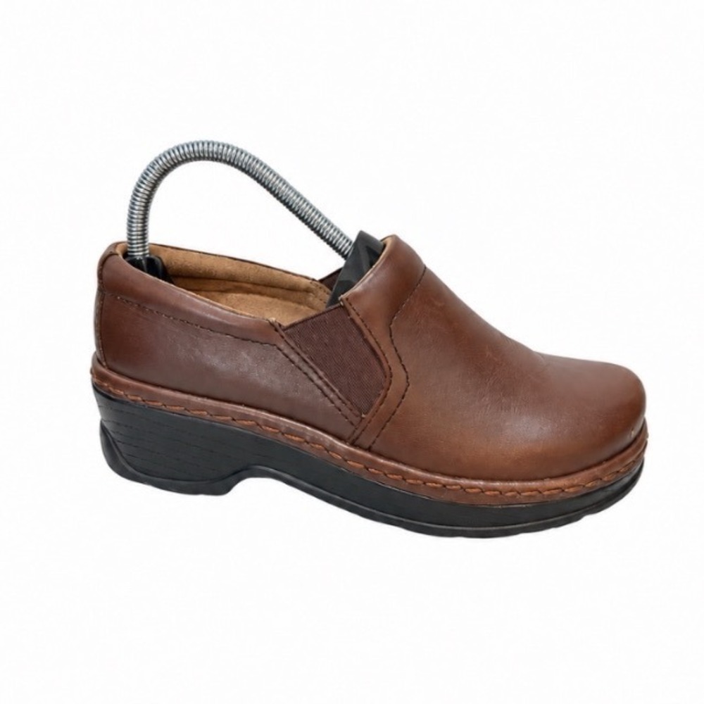 Klogs Brown Leather Slip On Clogs Shoes Womens 7M Slip Resistant Comfort Work